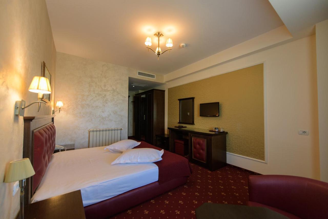 Hotel Golden Palace Mamaia Luaran gambar