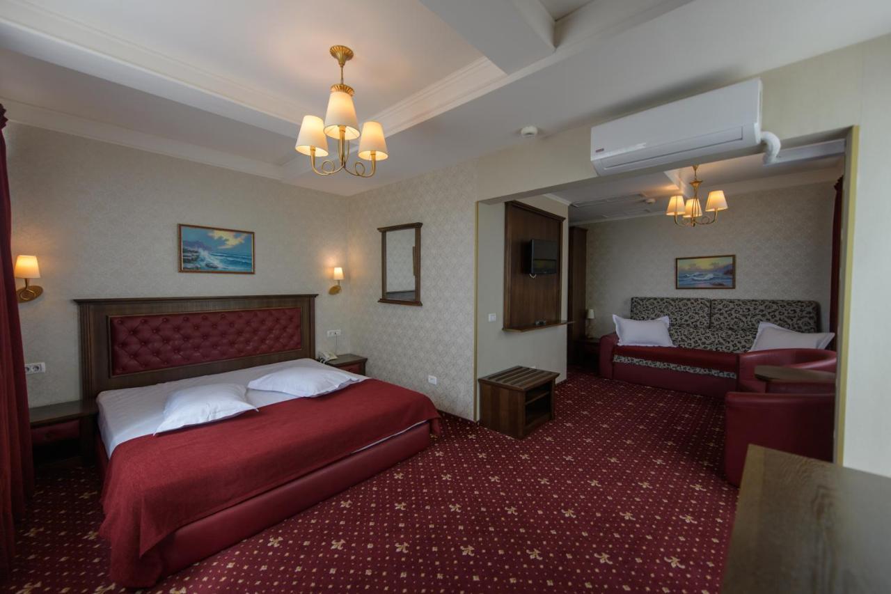 Hotel Golden Palace Mamaia Luaran gambar